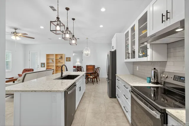 $259,000 | 317 East El Paso Street, Brackettville, TX 78832