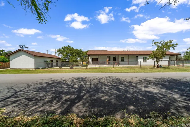 $259,000 | 317 East El Paso Street, Brackettville, TX 78832