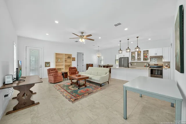 $259,000 | 317 East El Paso Street, Brackettville, TX 78832