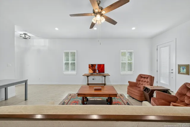 $259,000 | 317 East El Paso Street, Brackettville, TX 78832