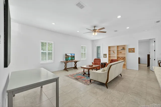 $259,000 | 317 East El Paso Street, Brackettville, TX 78832