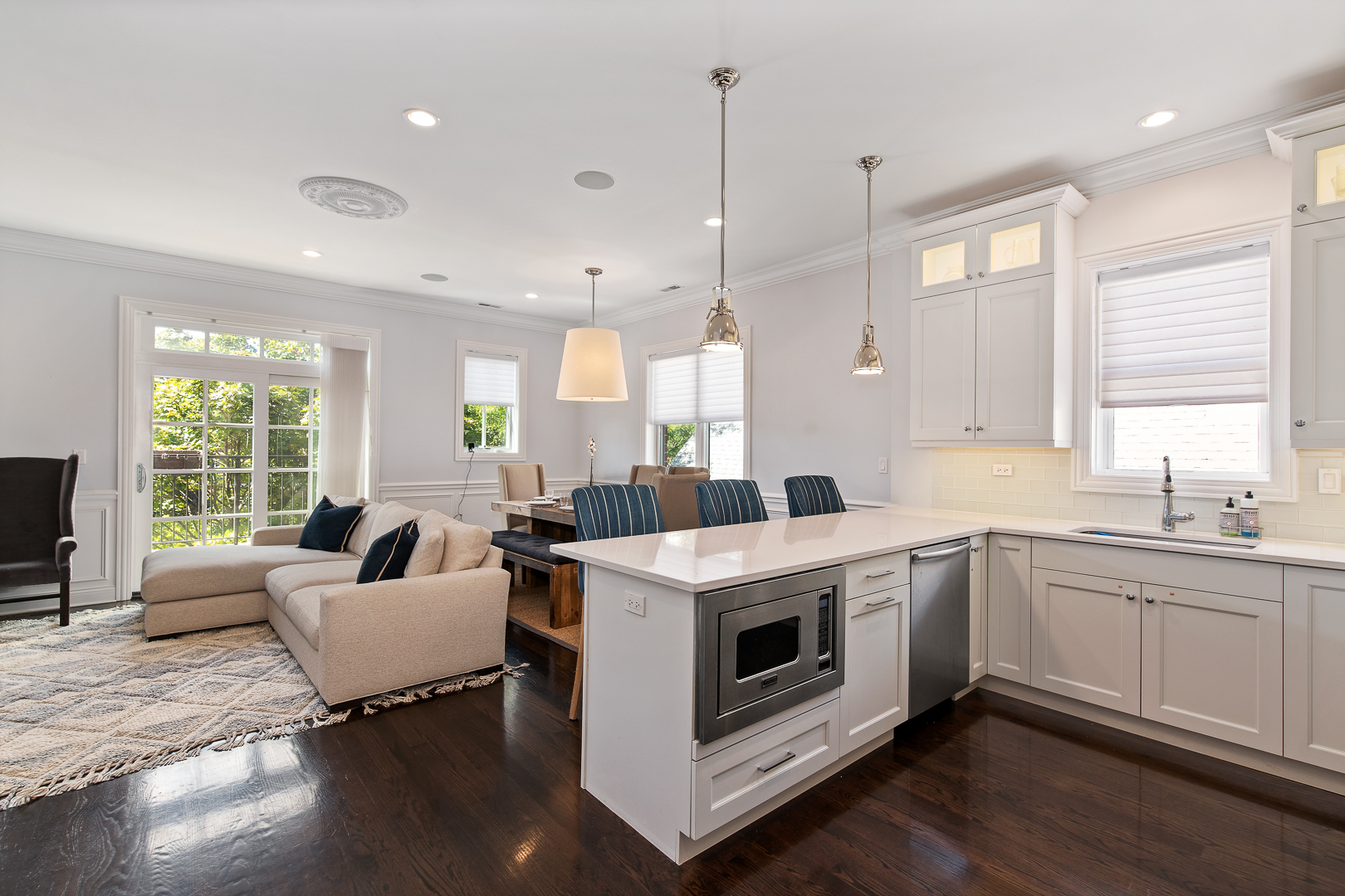 2449 North Racine Avenue, Unit 3 Chicago, IL 60614 - Photo 4 of 25