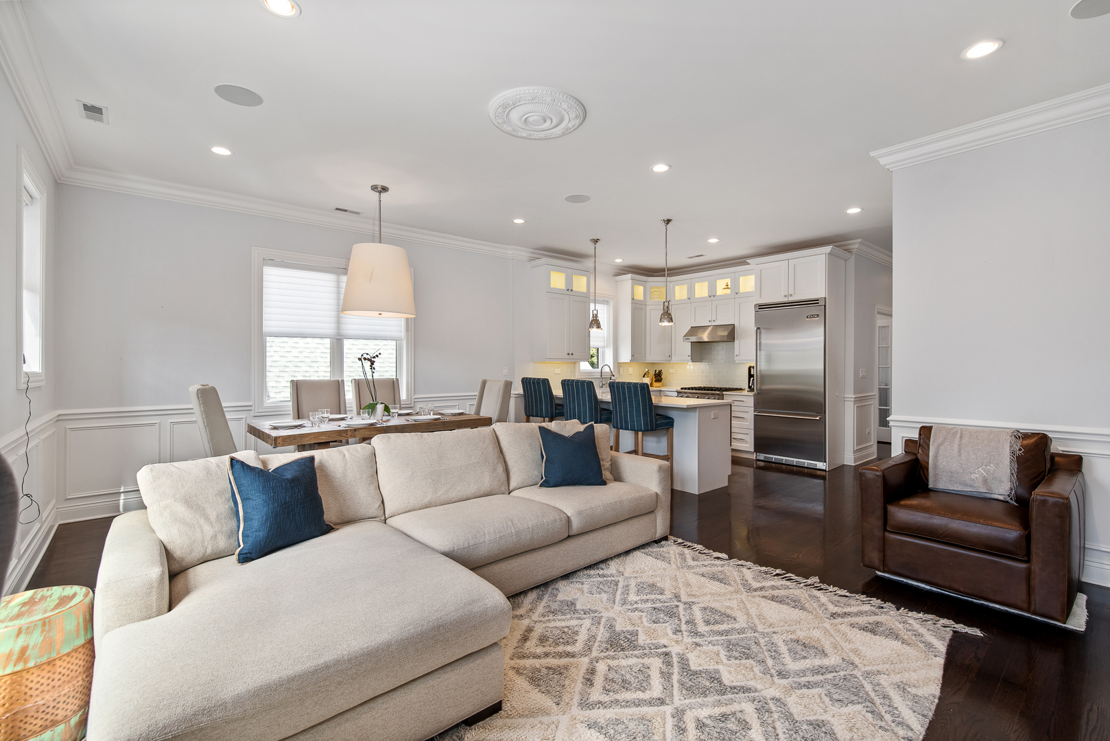 2449 North Racine Avenue, Unit 3 Chicago, IL 60614 - Photo 5 of 25