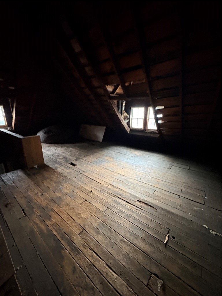 396-398 Ravine Avenue Rochester, NY 14613 - Photo 20 of 39 396 attic