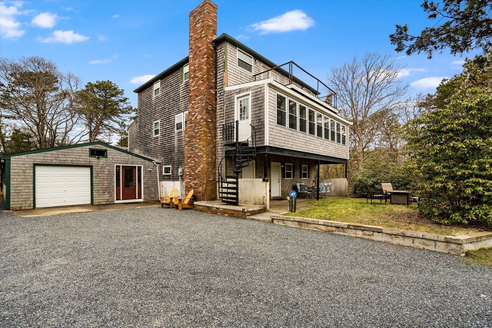 97 3rd Street North Edgartown, MA 02539 - Photo 4 of 27 Gallery Image 4