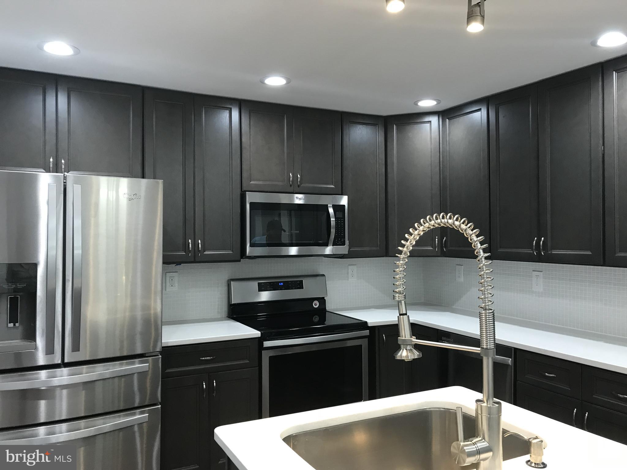 8009 Long Hill Road Pasadena, MD 21122 - Photo 4 of 18 Kitchen