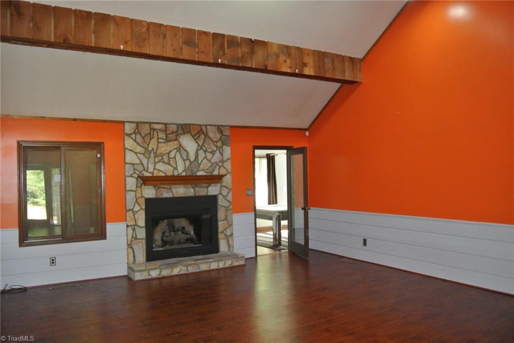 186 Hunters Ridge Road Winston-Salem, NC 27103 - Photo 2 of 30 Gallery Image 2