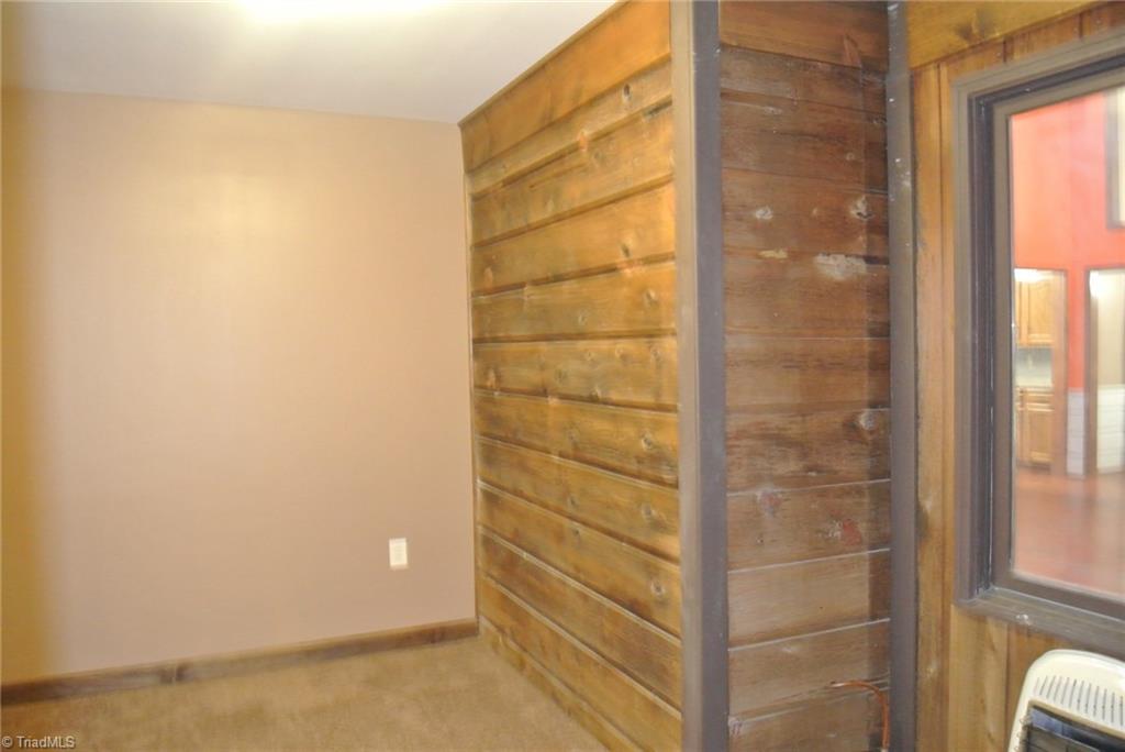 186 Hunters Ridge Road Winston-Salem, NC 27103 - Photo 11 of 30 Gallery Image 11