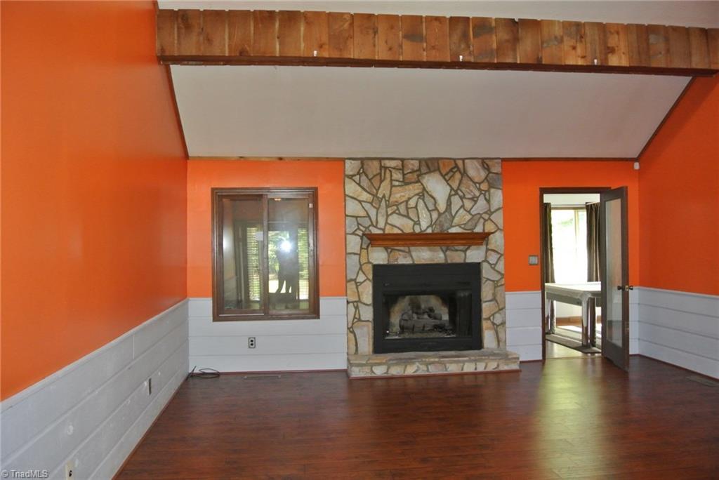 186 Hunters Ridge Road Winston-Salem, NC 27103 - Photo 3 of 30 Gallery Image 3