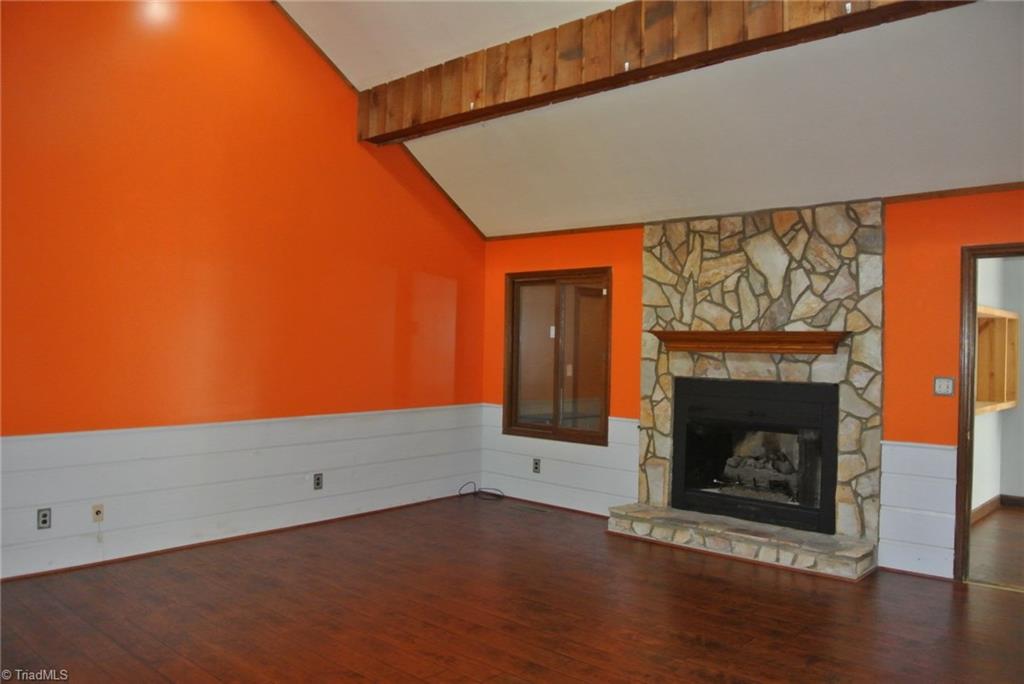 186 Hunters Ridge Road Winston-Salem, NC 27103 - Photo 4 of 30 Gallery Image 4