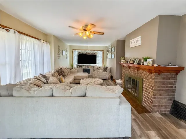 $245,000 | 406 South Mulberry Street, Maryville, MO 64468