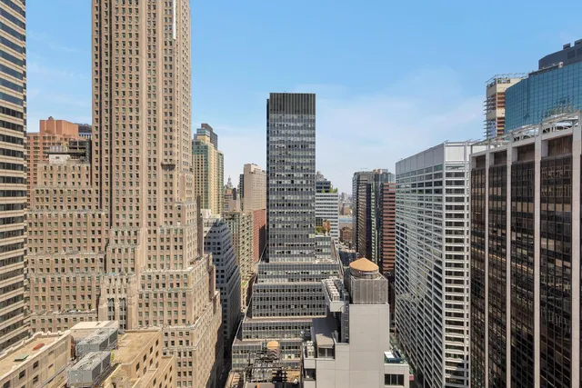 $999,996 | 75 Wall Street, Unit 31N | Financial District