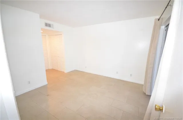 $1,750 | 1566 Southeast Royal Green Circle, Unit 101, Port St. Lucie, FL 34952