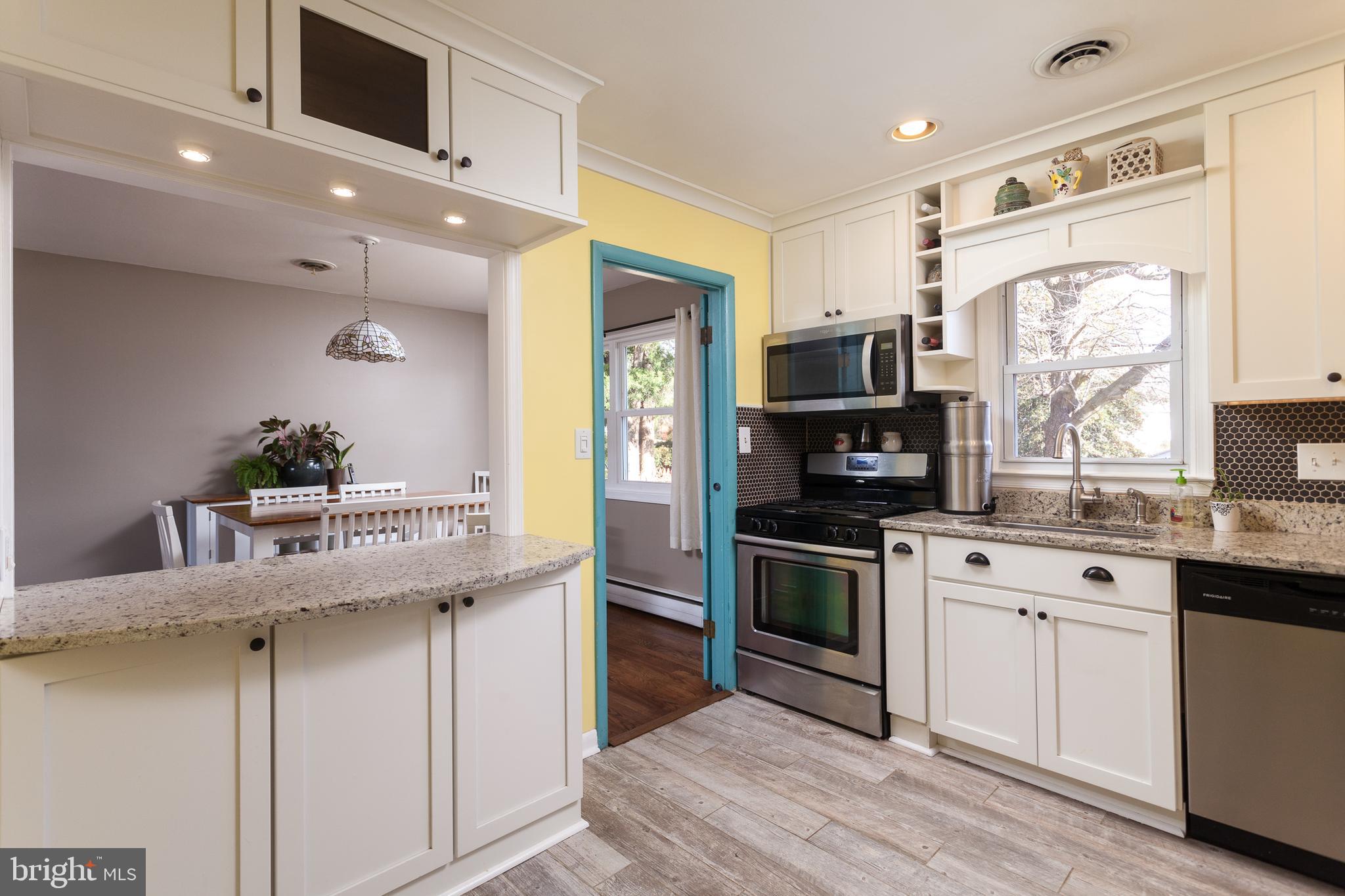 8417 Coco Road Baltimore, MD 21237 - Photo 4 of 32