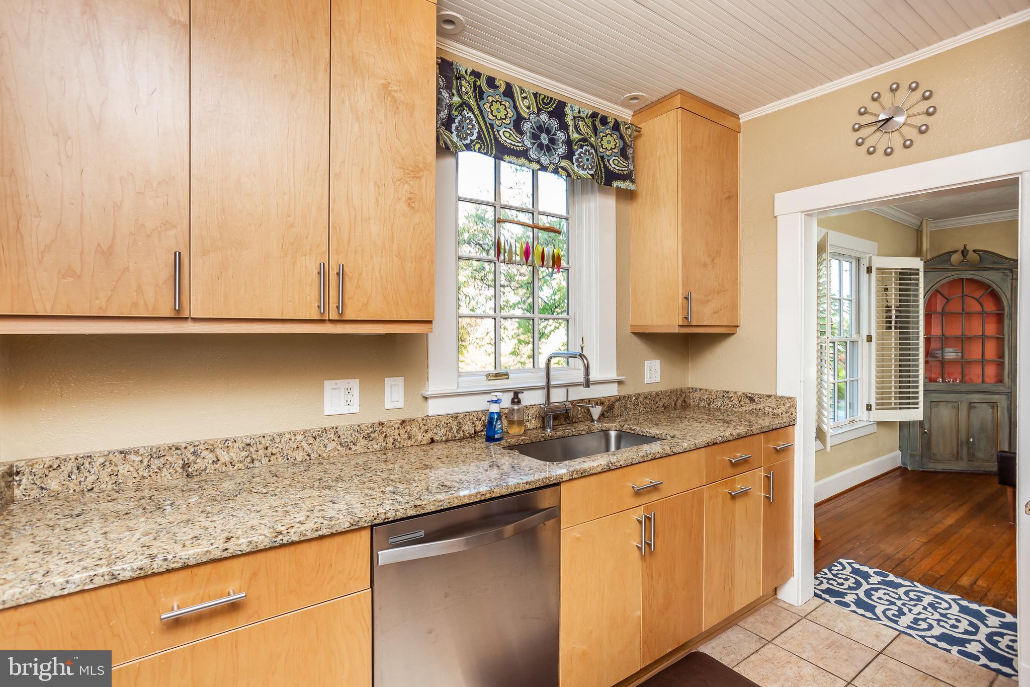 6900 Sherwood Road Baltimore, MD 21239 - Photo 10 of 27