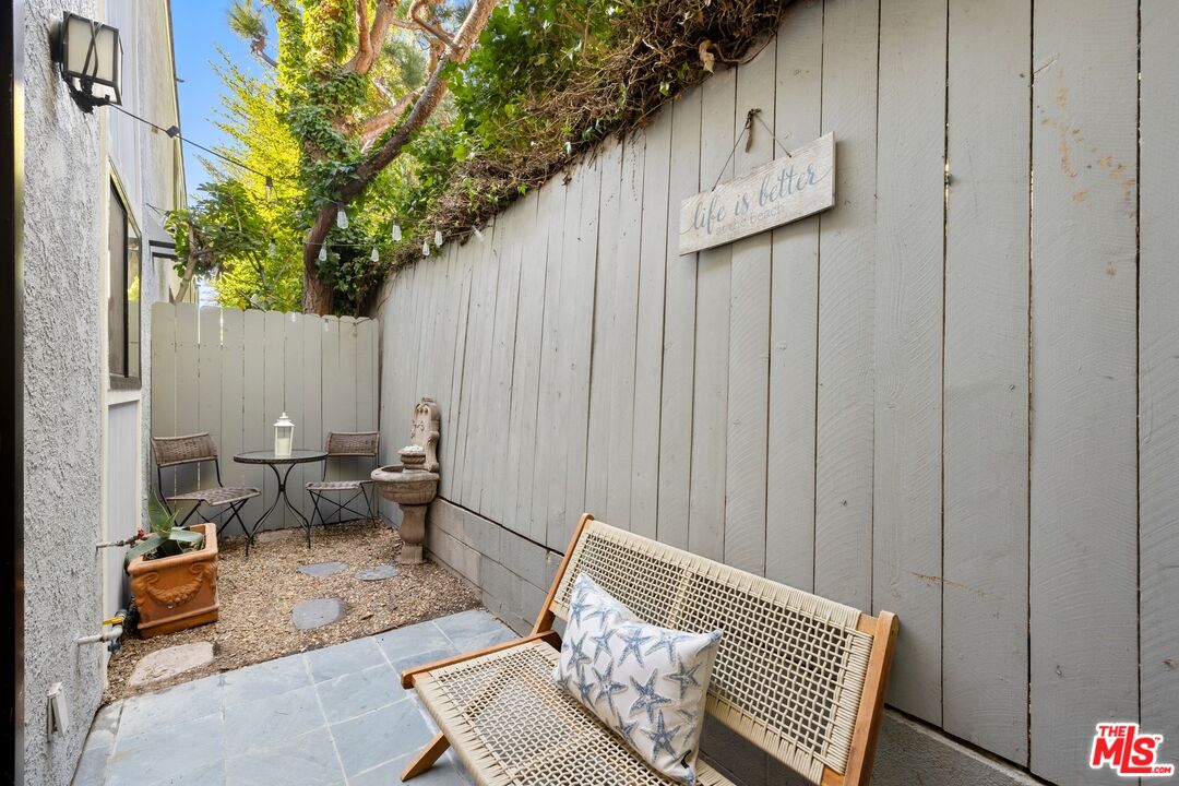 1044 20th Street, Unit A Santa Monica, CA 90403 - Photo 9 of 20