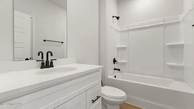 $428,400 | 14215 Quill Avenue, Biloxi, MS 39532