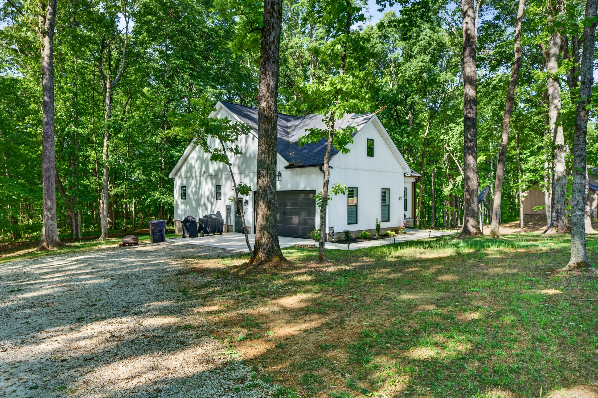 1222 Breeden Road Charlotte, TN 37036 - Photo 3 of 34
