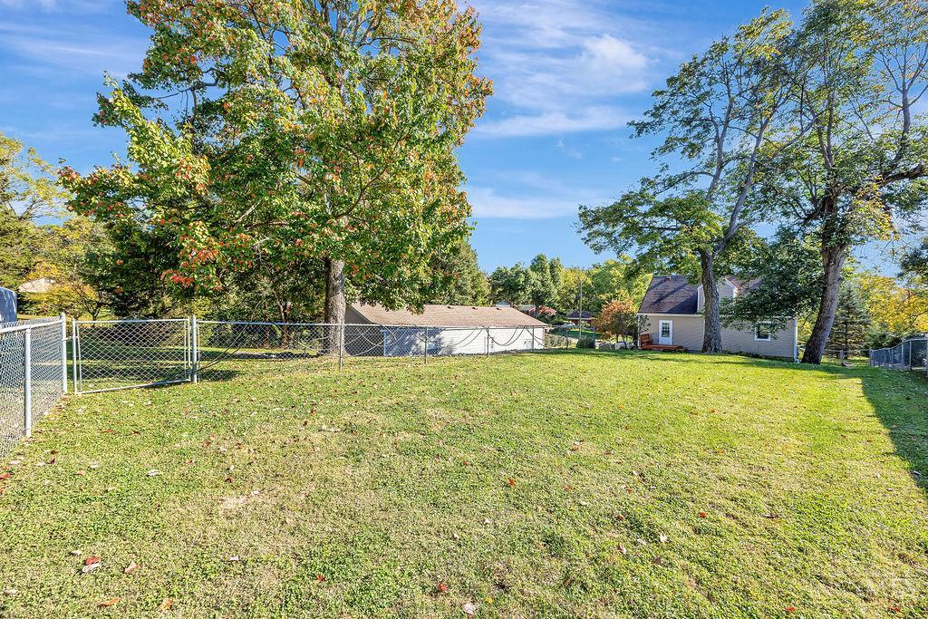8713 Wuest Road Cincinnati, OH 45251 - Photo 35 of 41 Gallery Image 35