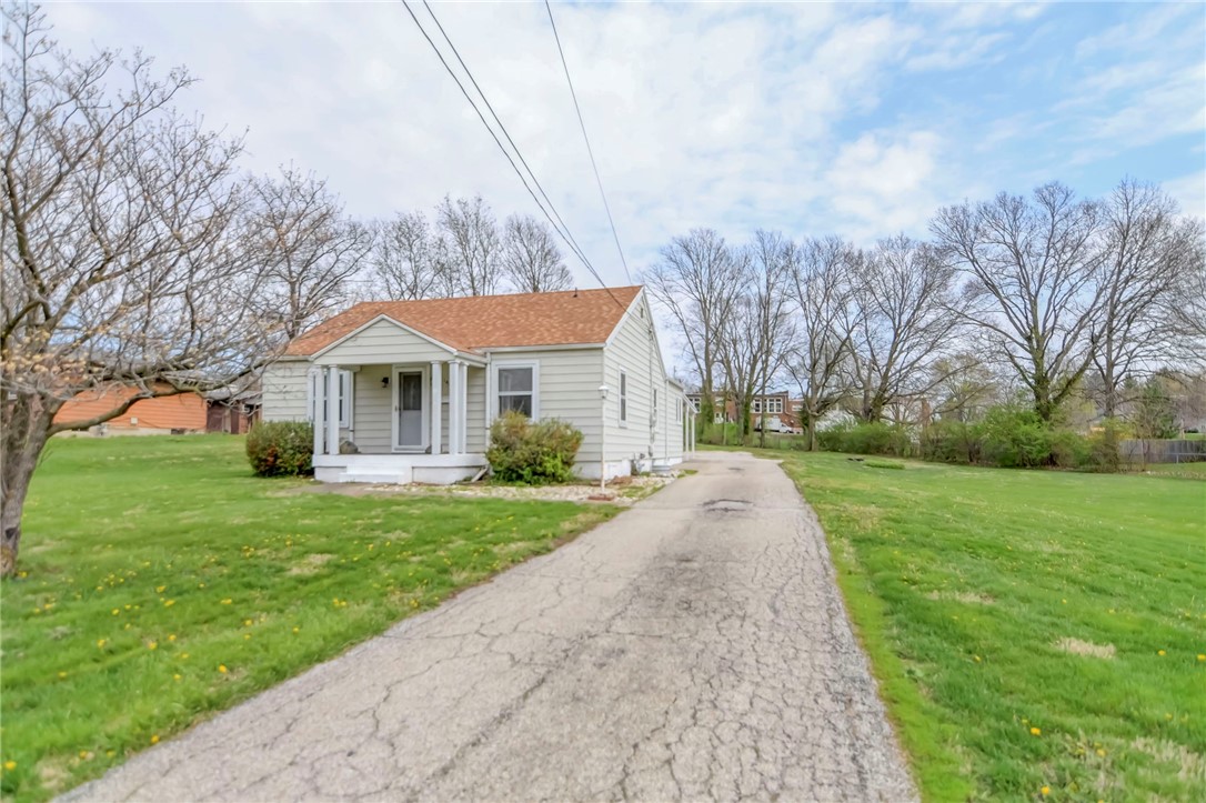 140 Bell Street Mount Zion, IL 62549 - Photo 2 of 22