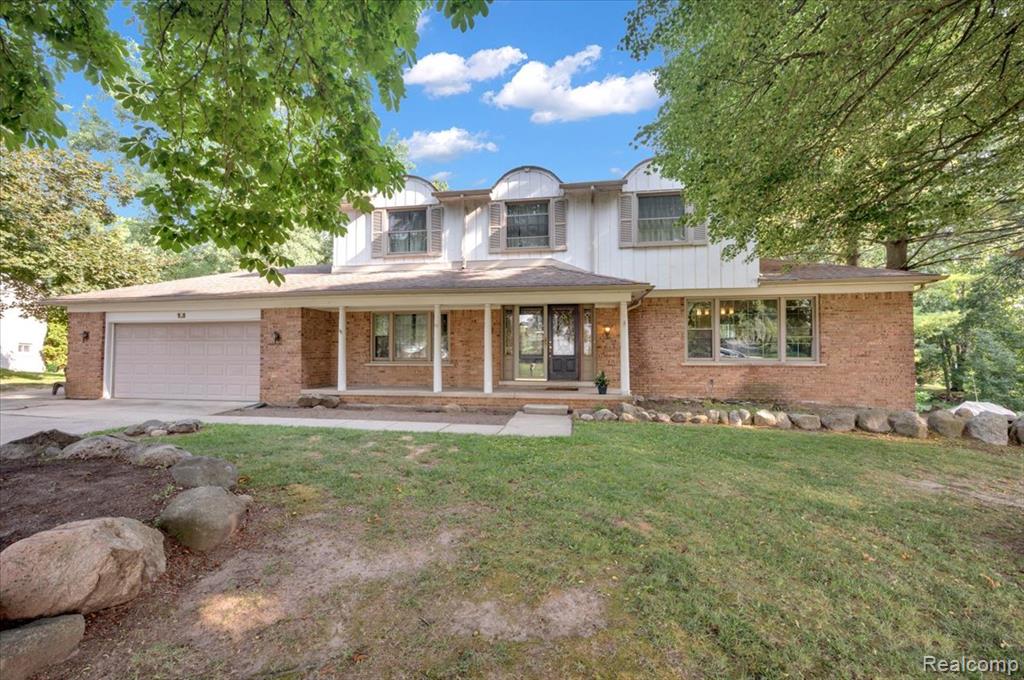 928 Hampstead Lane Rochester Hills, MI 48309 - Photo 1 of 37