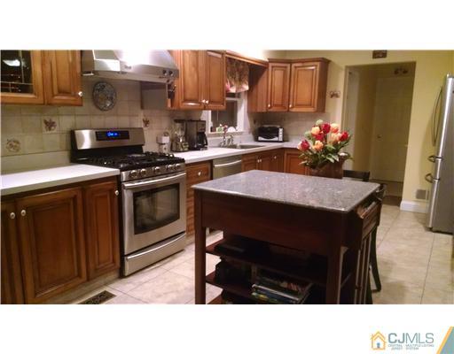 16 Warne Road Old Bridge, NJ 07747 - Photo 5 of 25 Gallery Image 5