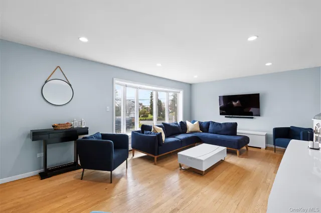 $999,000 | 33 Johnson Road, Scarsdale, NY 10583