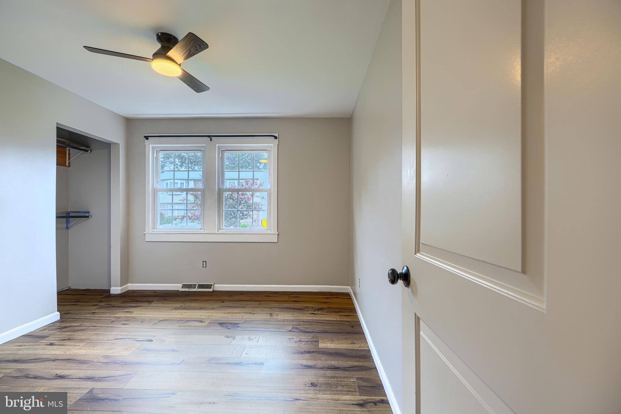 1813 Potomac Road Edgewater, MD 21037 - Photo 27 of 101 Bright bedroom with wood flooring