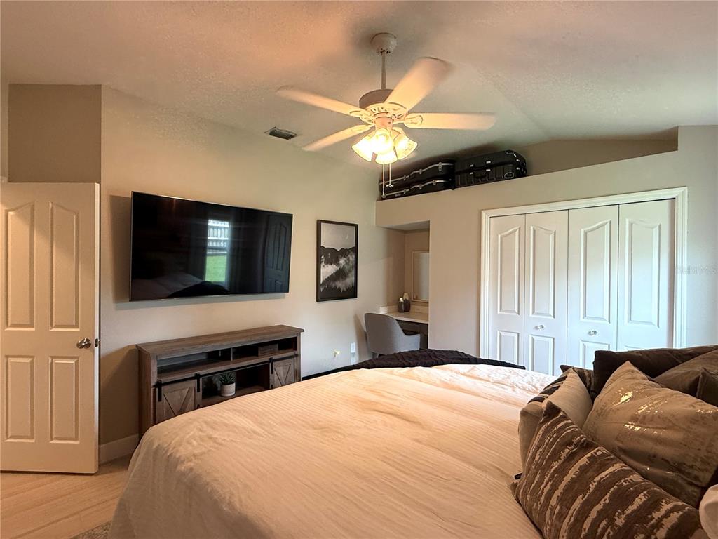 10501 Rochester Way Tampa, FL 33626 - Photo 35 of 45