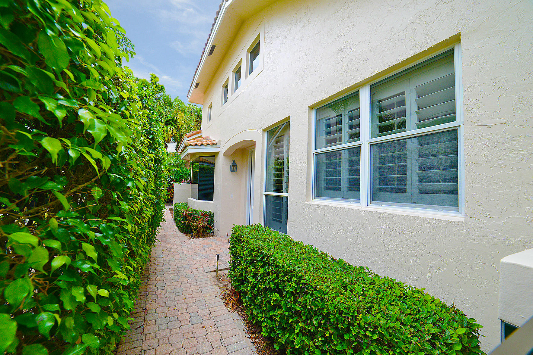 2275 Northwest 62nd Drive Boca Raton, FL 33496 - Photo 5 of 46 DSC_0411A