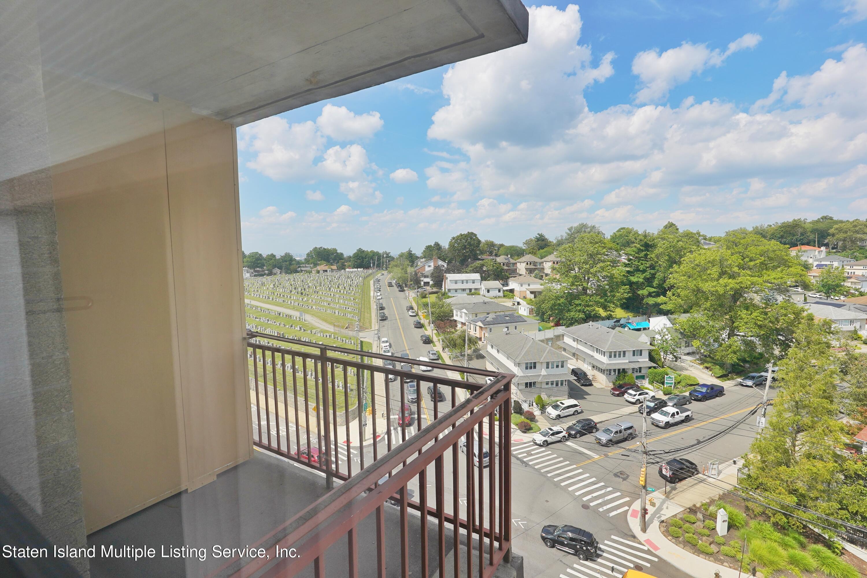 1000 Clove Road, Unit 9F Staten Island, NY 10301 - Photo 16 of 18 Photo Jan 11 2023, 2 49 49 PM