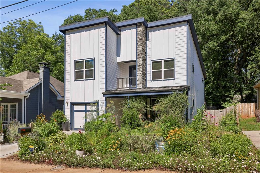 875 Beryl Street Southwest Atlanta, GA 30310 - Photo 2 of 28