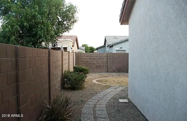 $2,100 | 21167 East Lords Way, Queen Creek, AZ 85142