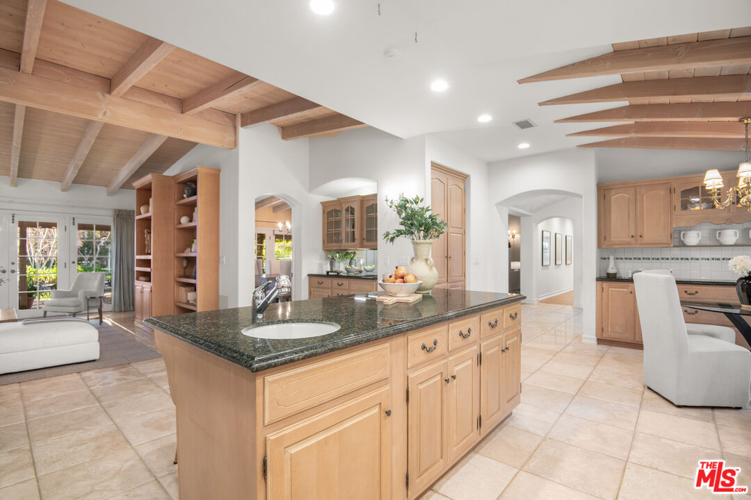 6105 Bonsall Drive Malibu, CA 90265 - Photo 12 of 45