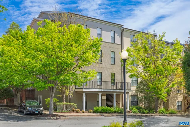 $349,500 | 745 Walker Square, Unit 3B, Charlottesville, VA 22903