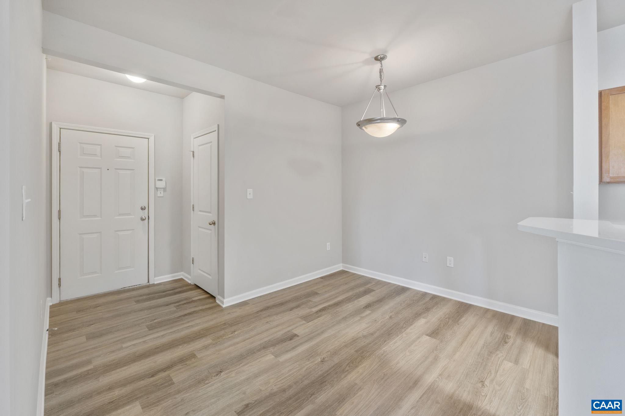 745 Walker Square, Unit 3B Charlottesville, VA 22903 - Photo 21 of 52