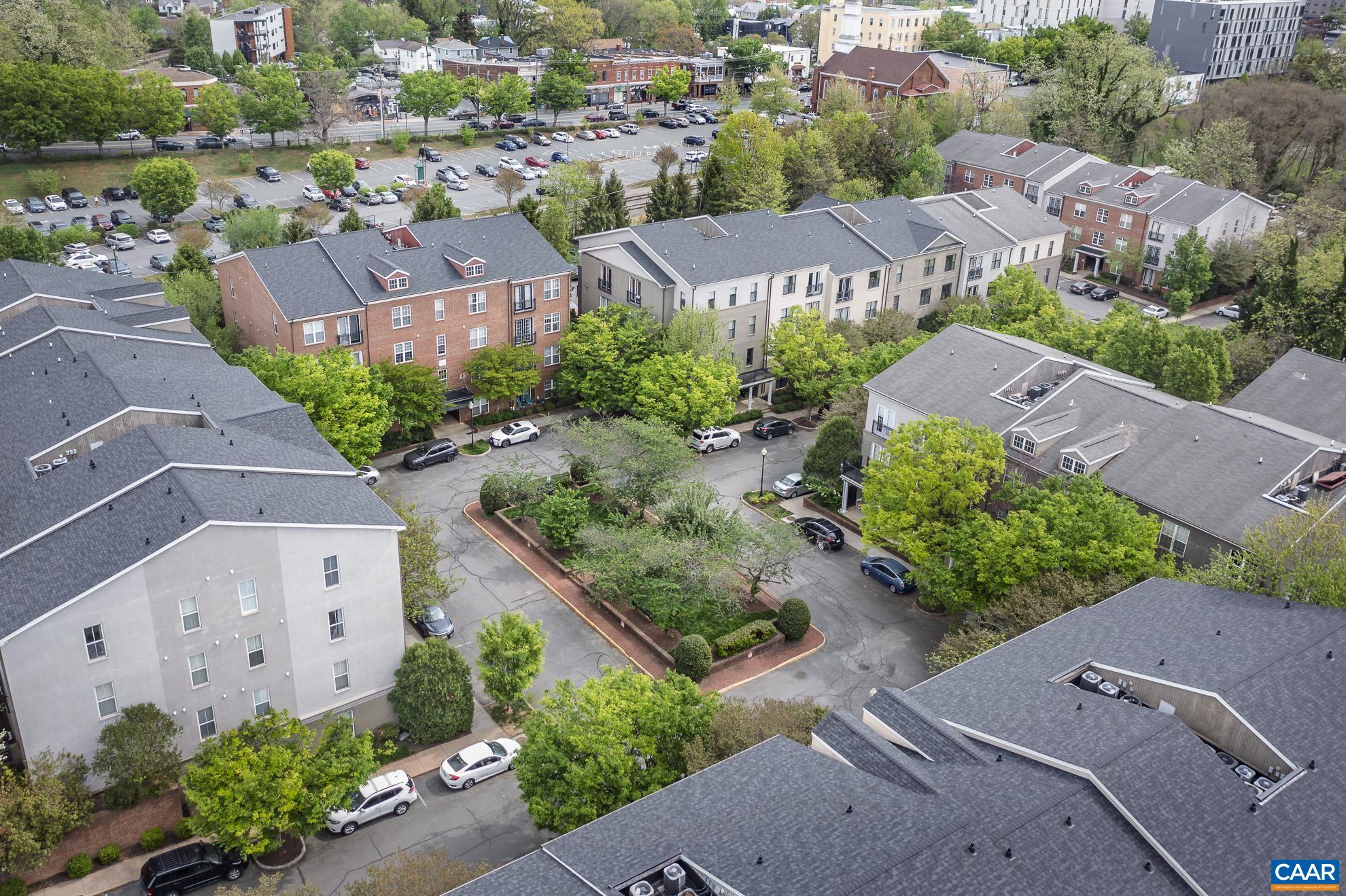 745 Walker Square, Unit 3B Charlottesville, VA 22903 - Photo 35 of 52