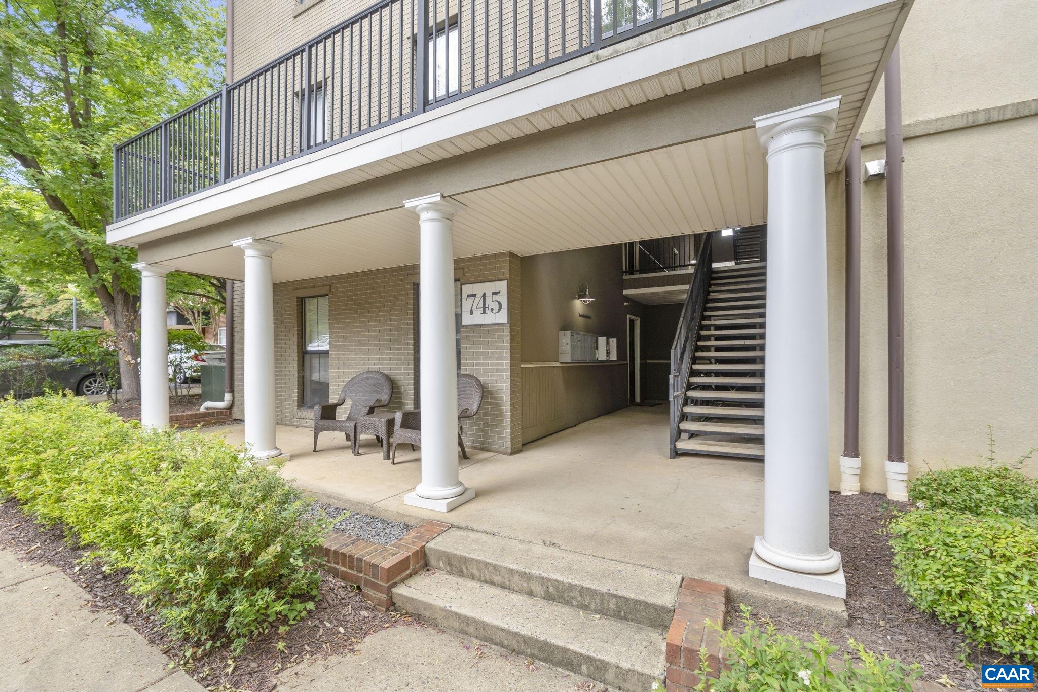 745 Walker Square, Unit 3B Charlottesville, VA 22903 - Photo 7 of 52