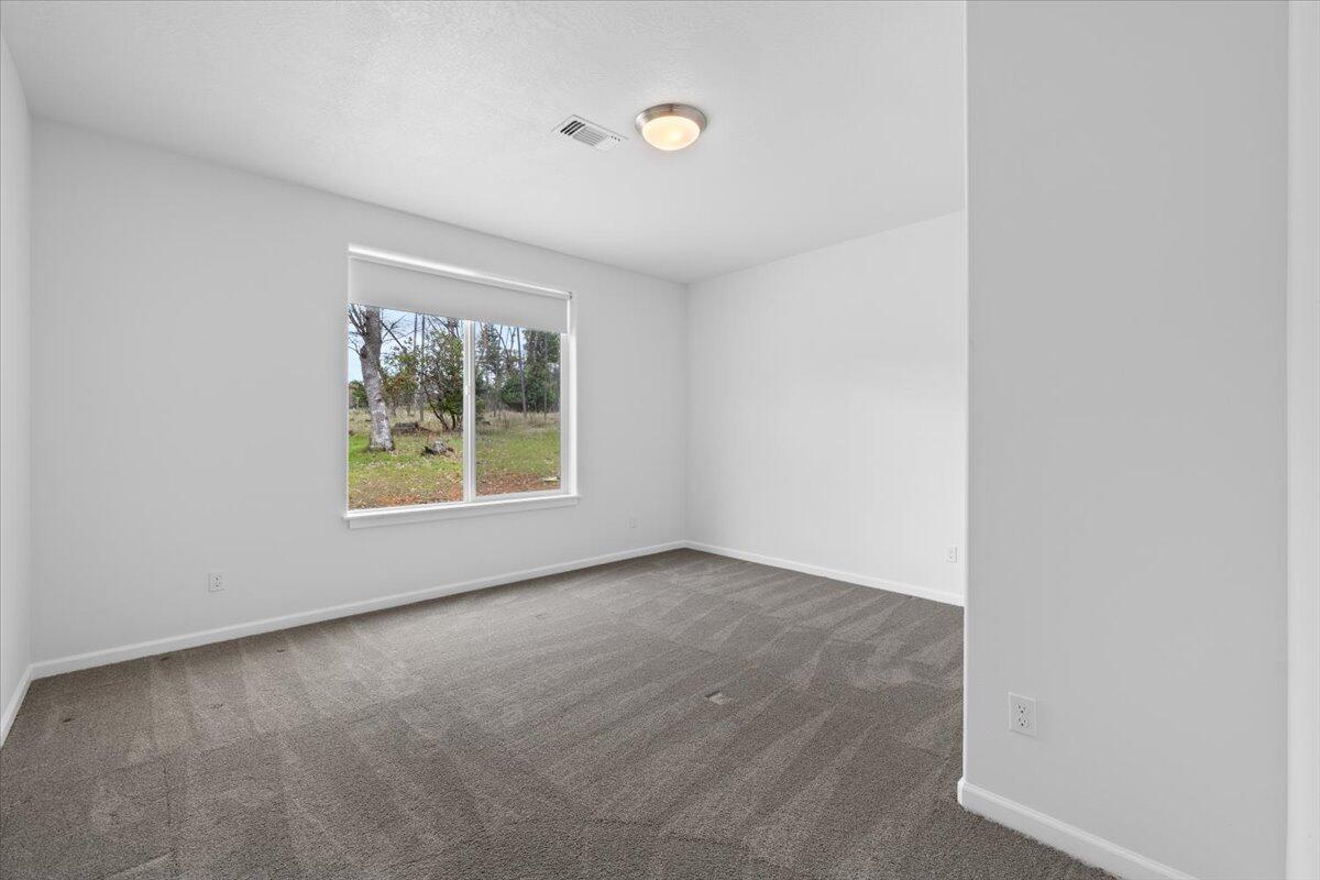 1266 Ellison Loop Merlin, OR 97532 - Photo 30 of 45 29-CI_9709