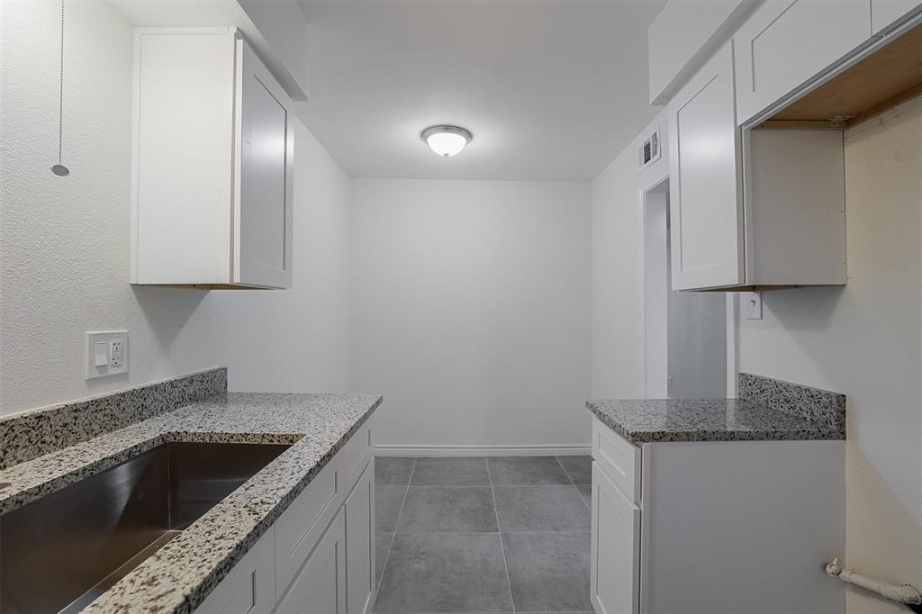 5055 Ridglea Lane, Unit 1105 Fort Worth, TX 76116 - Photo 8 of 11