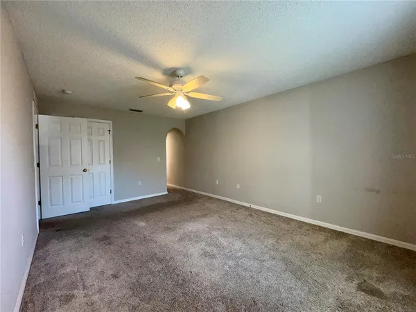 $2,200 | 12626 Lake Vista Drive, Gibsonton, FL 33534