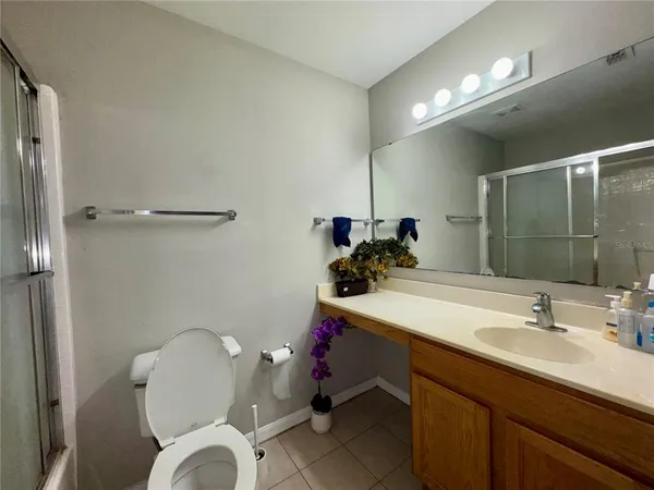 $2,200 | 12626 Lake Vista Drive, Gibsonton, FL 33534