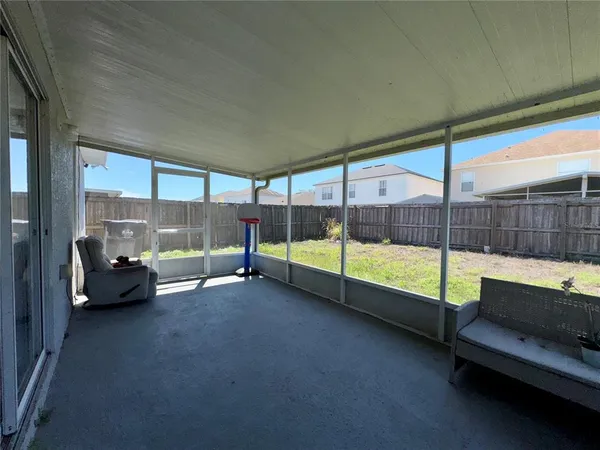 $2,200 | 12626 Lake Vista Drive, Gibsonton, FL 33534