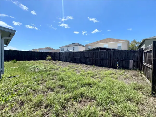 $2,200 | 12626 Lake Vista Drive, Gibsonton, FL 33534