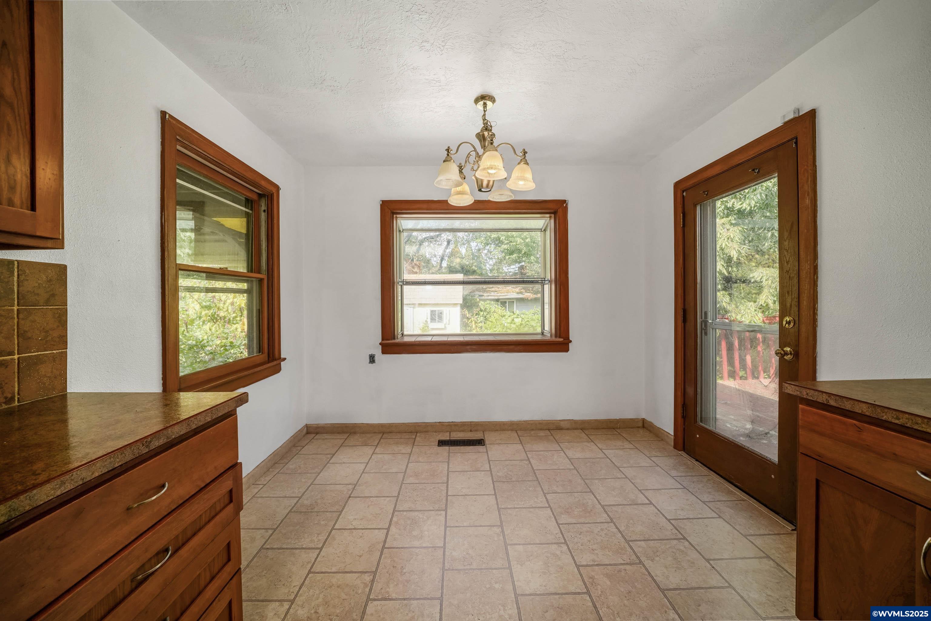521 Chemawa Road North Keizer, OR 97303 - Photo 14 of 39 Gallery Image 14