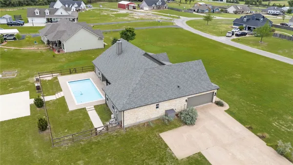 $550,000 | 928 Azalea Drive, Franklin, TX 77856