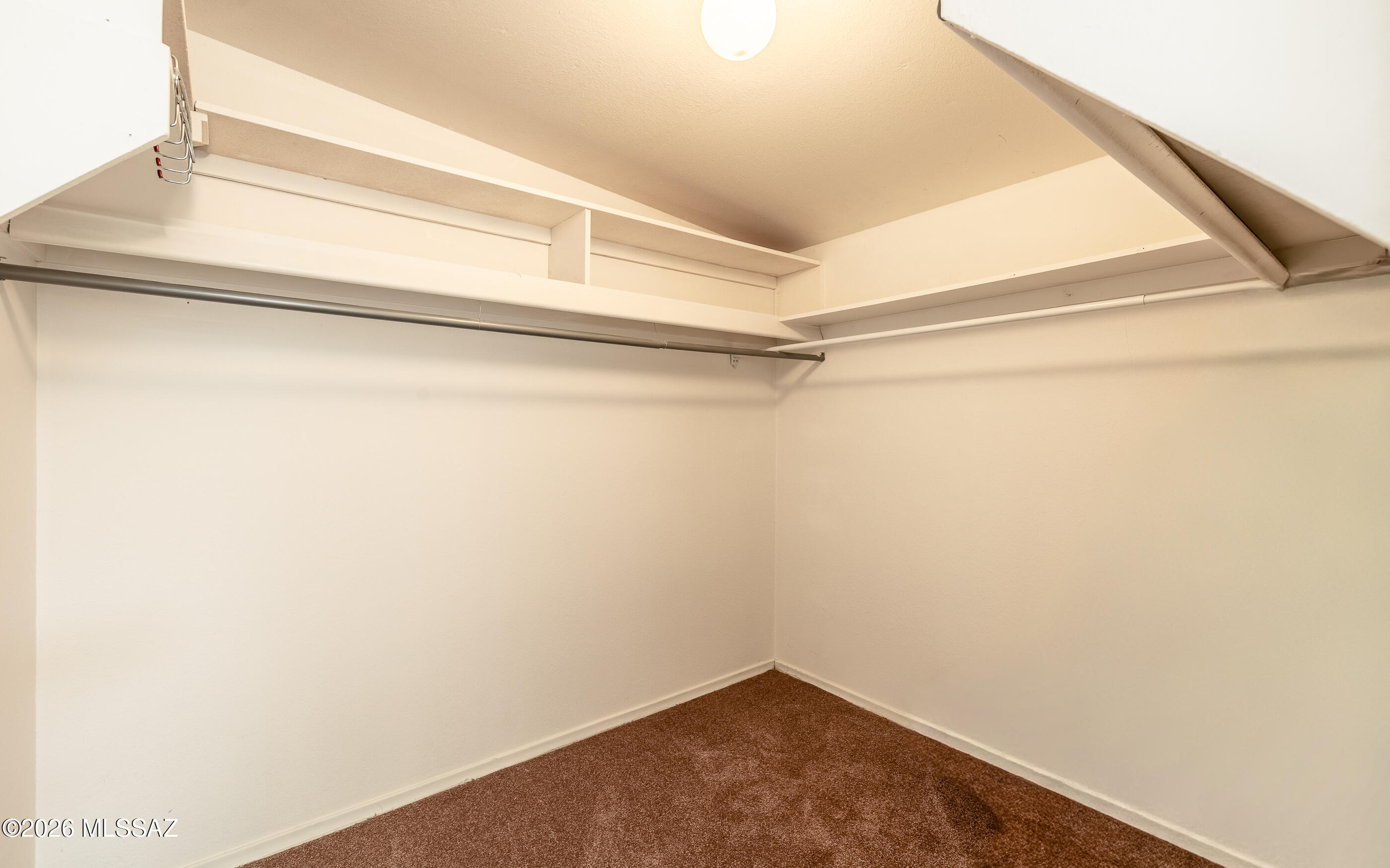 3750 North Country Club Road, Unit 46 Tucson, AZ 85716 - Photo 30 of 34 a view of a small space