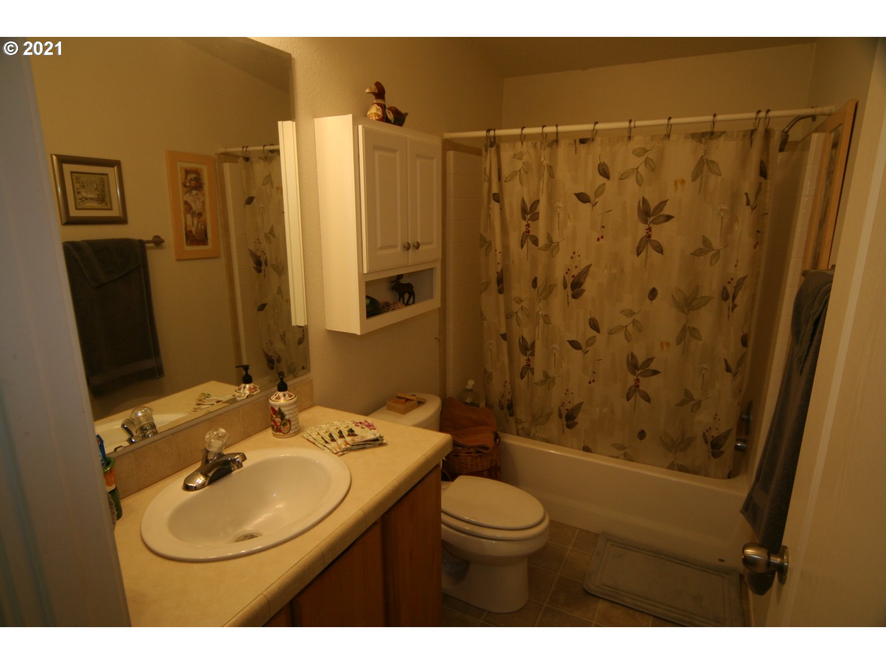 16775 Southeast Fairview Road Dayton, OR 97114 - Photo 16 of 24 a bathroom with a sink toilet and shower
