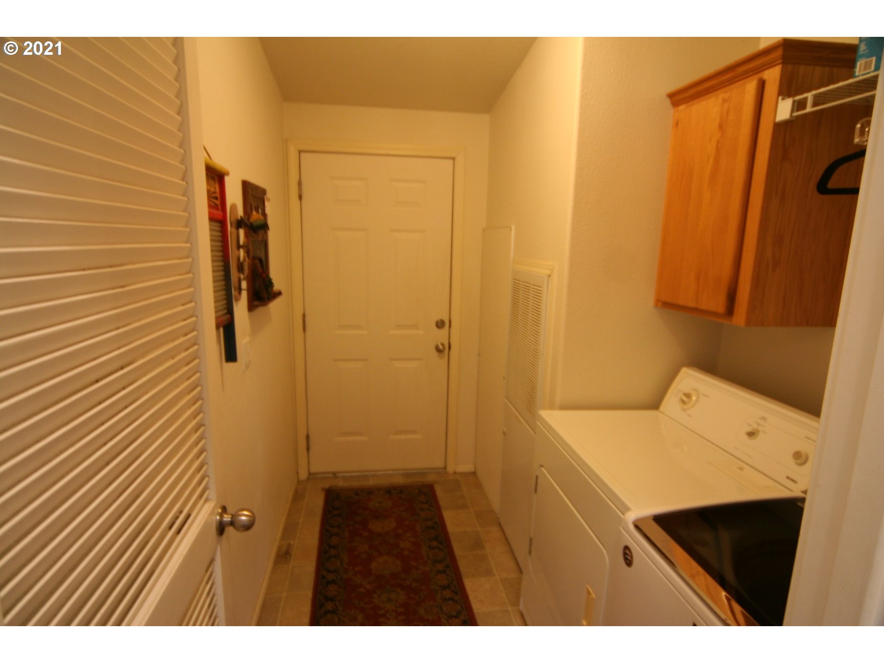 16775 Southeast Fairview Road Dayton, OR 97114 - Photo 19 of 24 a bathroom with a sink and a shower