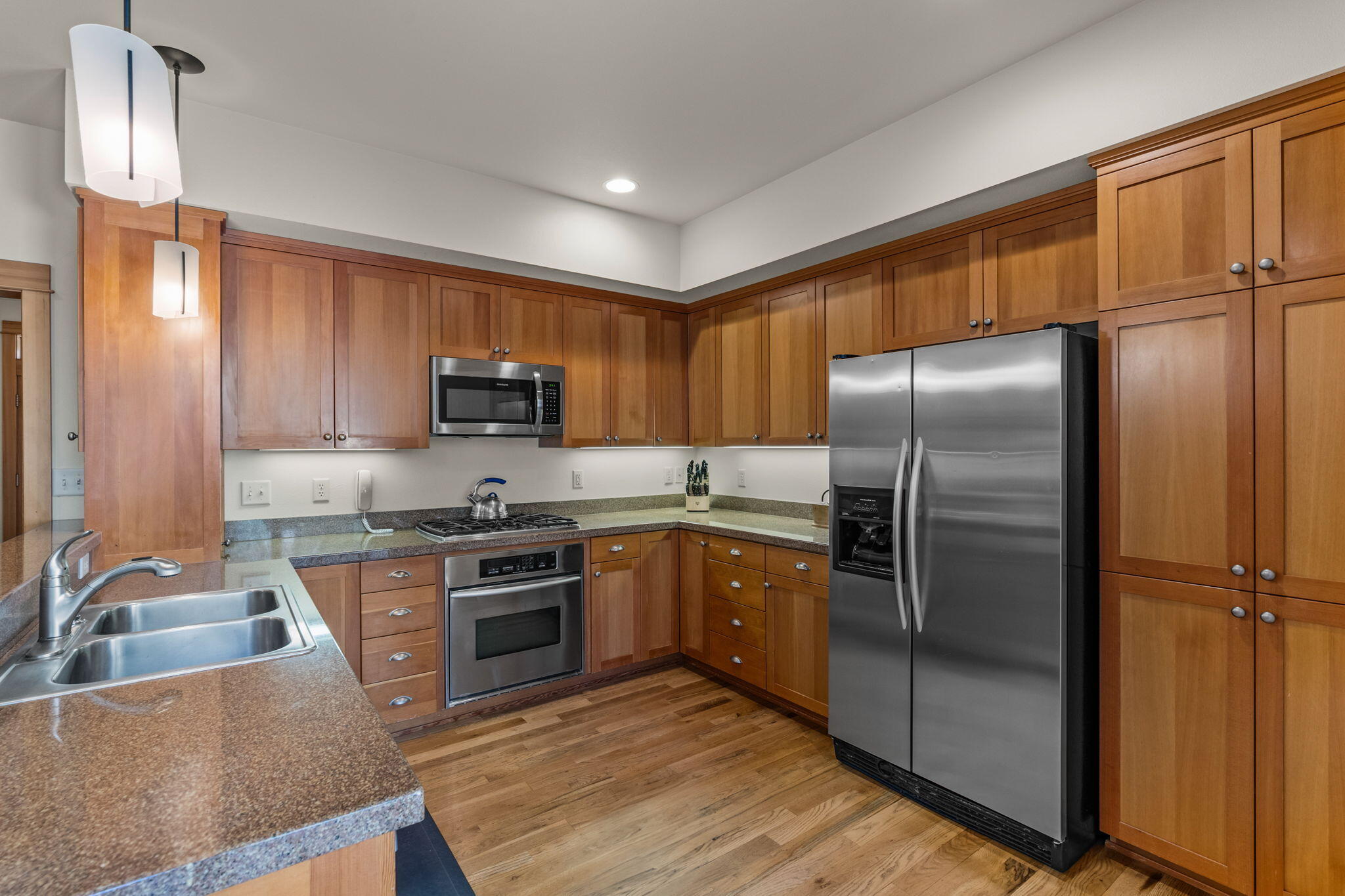 57124 Evergreen Loop, Unit 33 Sunriver, OR 97707 - Photo 8 of 37 6 2025_04_16_57124_evergreen_loop_sunriv